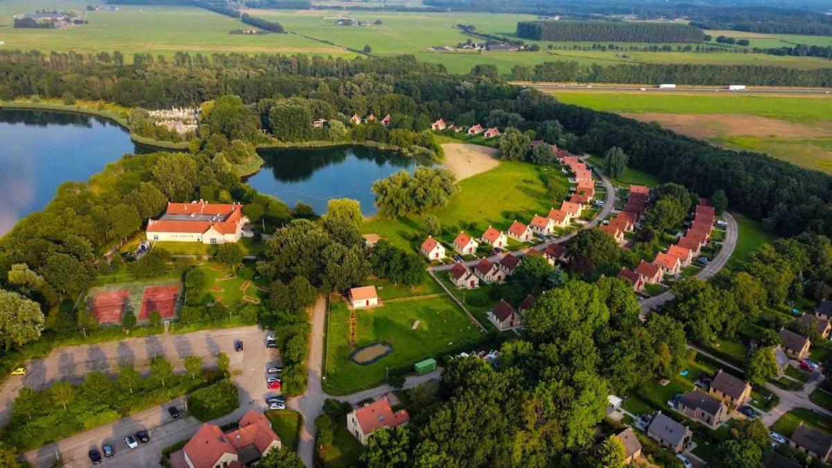 Het Huys Ewijk Mooi Luxe En Een Laadpaal Dış mekan fotoğraf