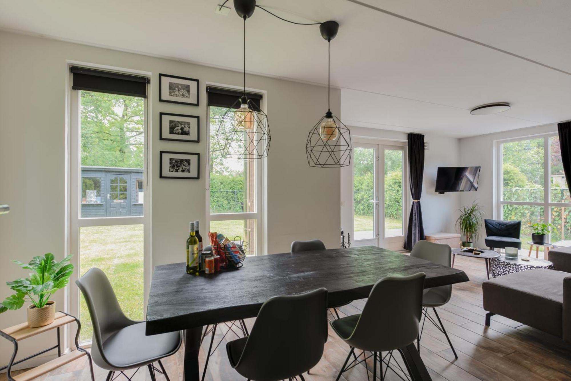 Het Huys Ewijk Mooi Luxe En Een Laadpaal Dış mekan fotoğraf